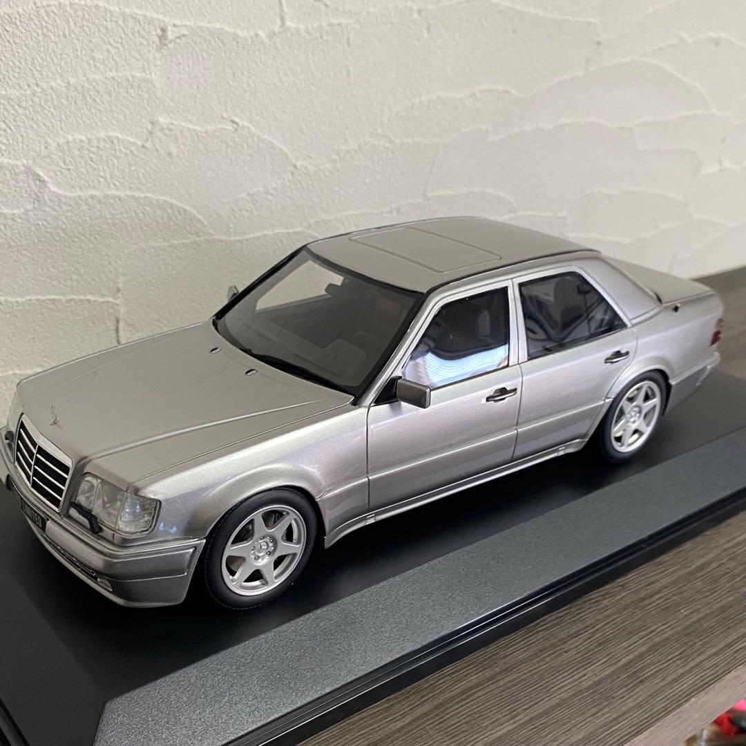 OTTO ベンツ W124 E500 LIMITED 1/18スケールモデル