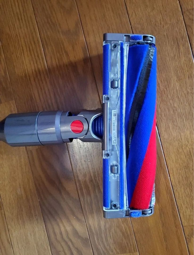 Dyson ダイソン V8 slim fluffy+ SV10 簡易清掃済み