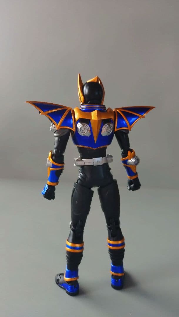 S.H.Figuarts 仮面ライダー ナイトサバイブ＆ダークレイダー セット
