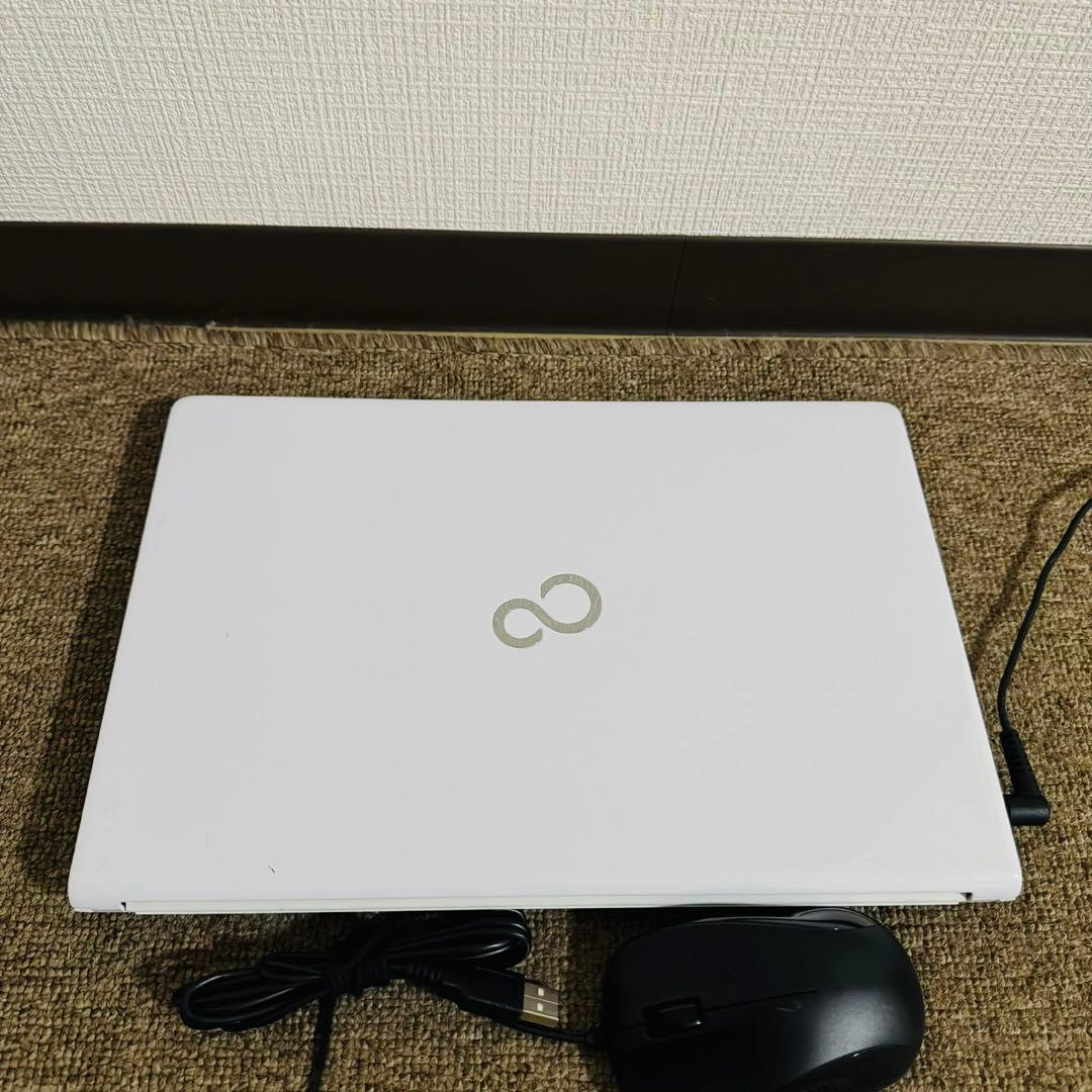 S247 富士通ノートパソコン i5高速コンパクトWindows11オフィス付き