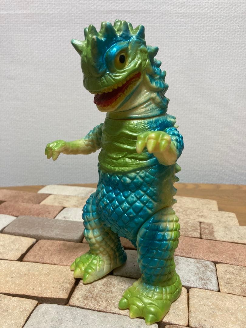 ブルマァク復刻ベムラー③ ブルー×グリーン