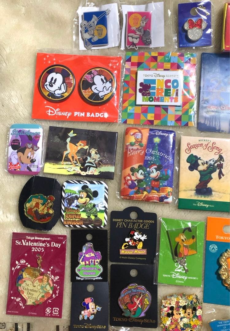 ディズニー ピンバッジ ピンズ 缶バッジ まとめ売り 89点