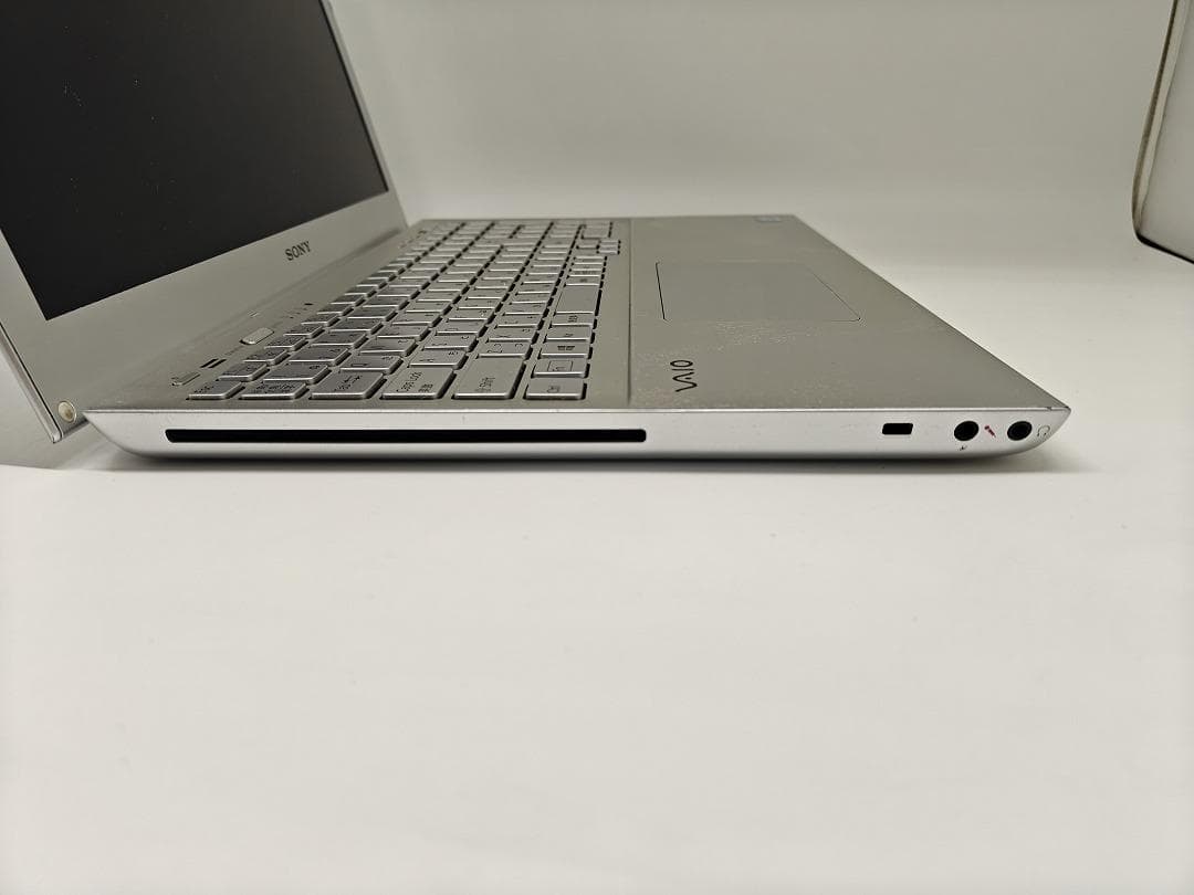 【SONY】高性能 Core i7/SSD128GB ノートパソコン D6