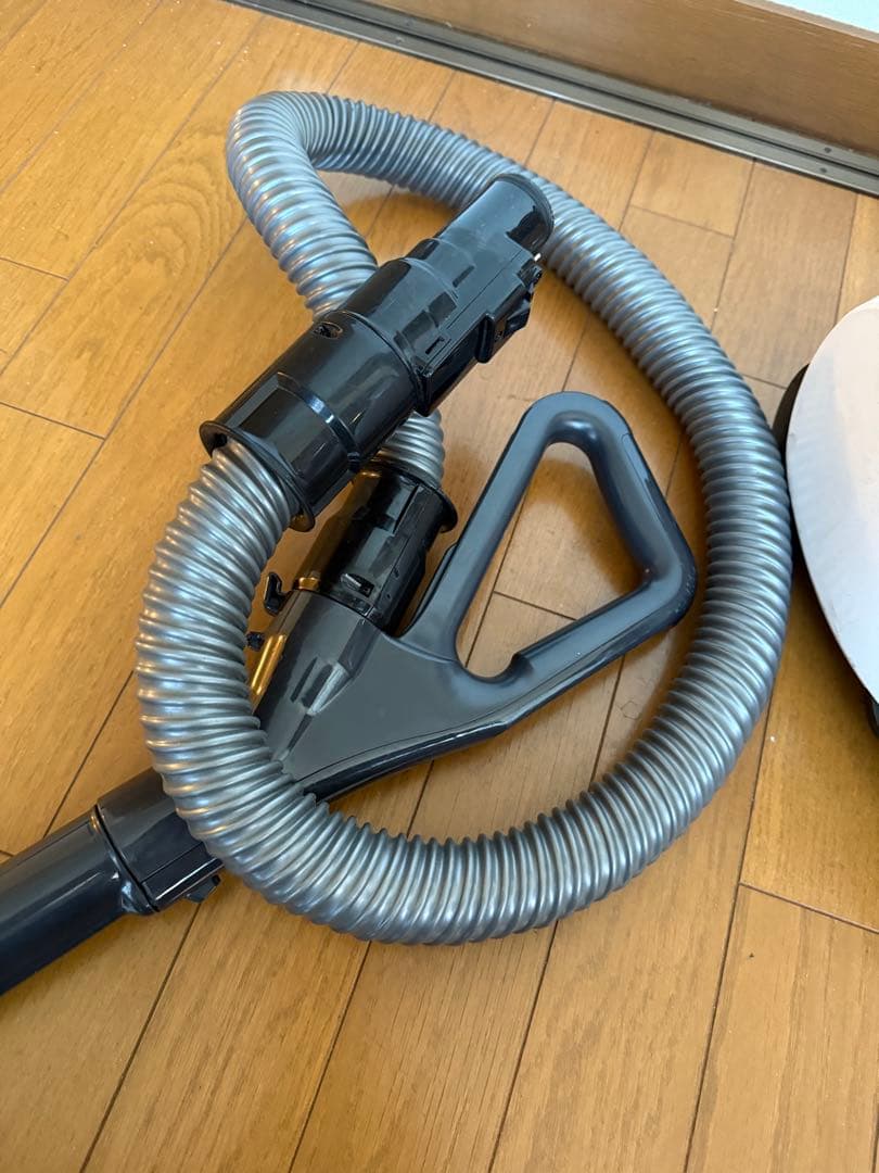 東芝 掃除機 サイクロン トルネオミニ VC-C7A-W ホワイト 年製2023