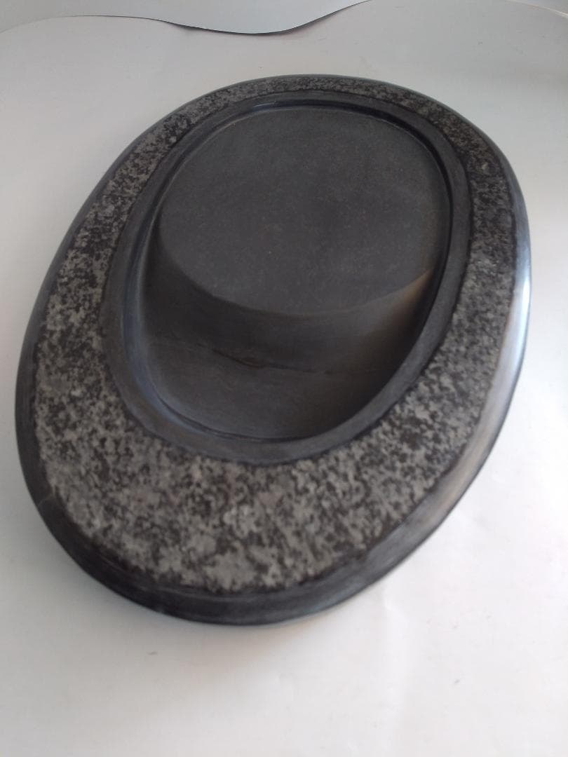 高級硯 古硯 菊花模様 の石 新品 未使用 です。