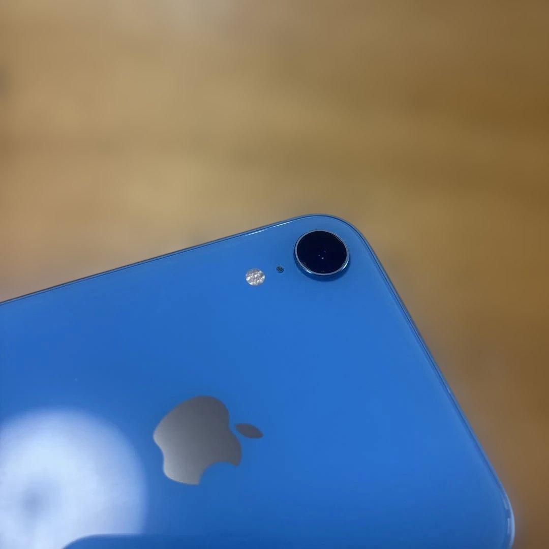 Apple iPhone XR ブルー 64GB キャリアAU 中古品