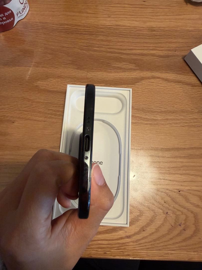 【画面割れ】iPhone Air 256GB ブラック eSIM 動作ok