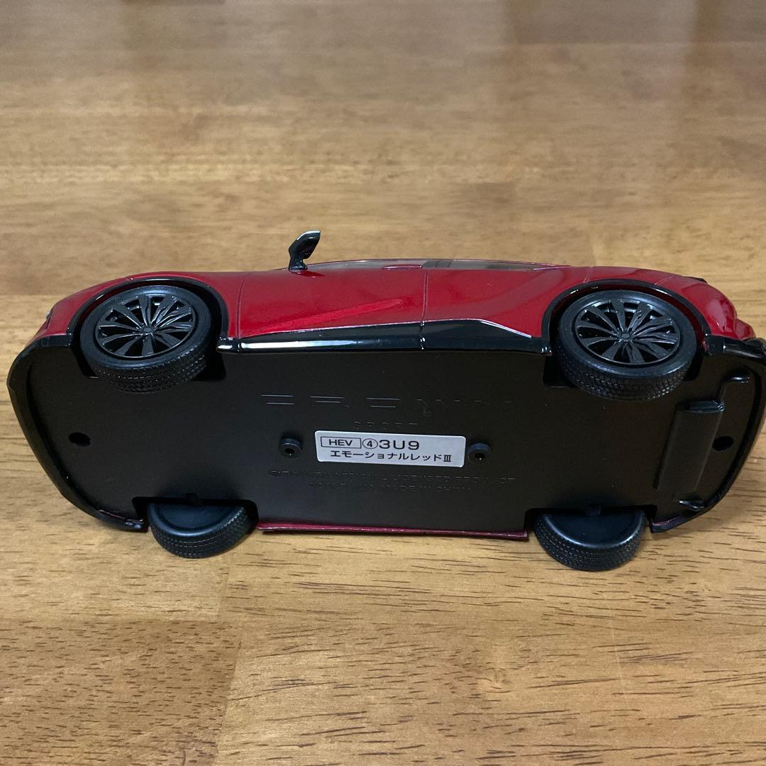 トヨタ　クラウンスポーツ　カラーサンプル　エモーショナルレッドⅢ