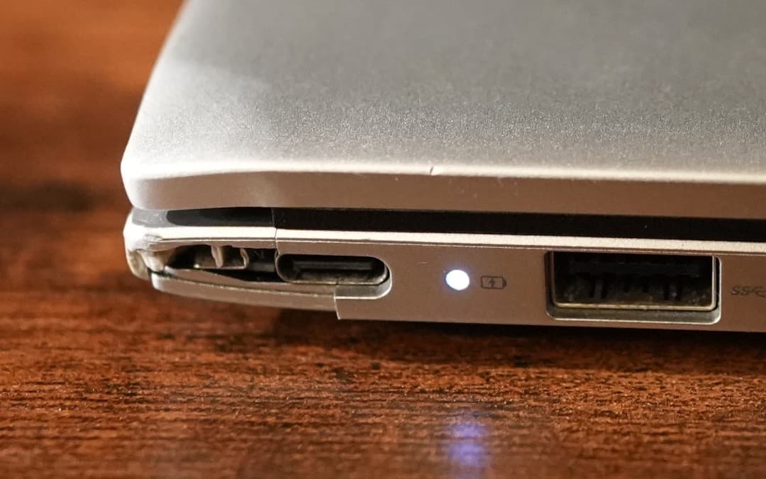 ASUS Chromebook C425TA 14インチ 8GB/64GB