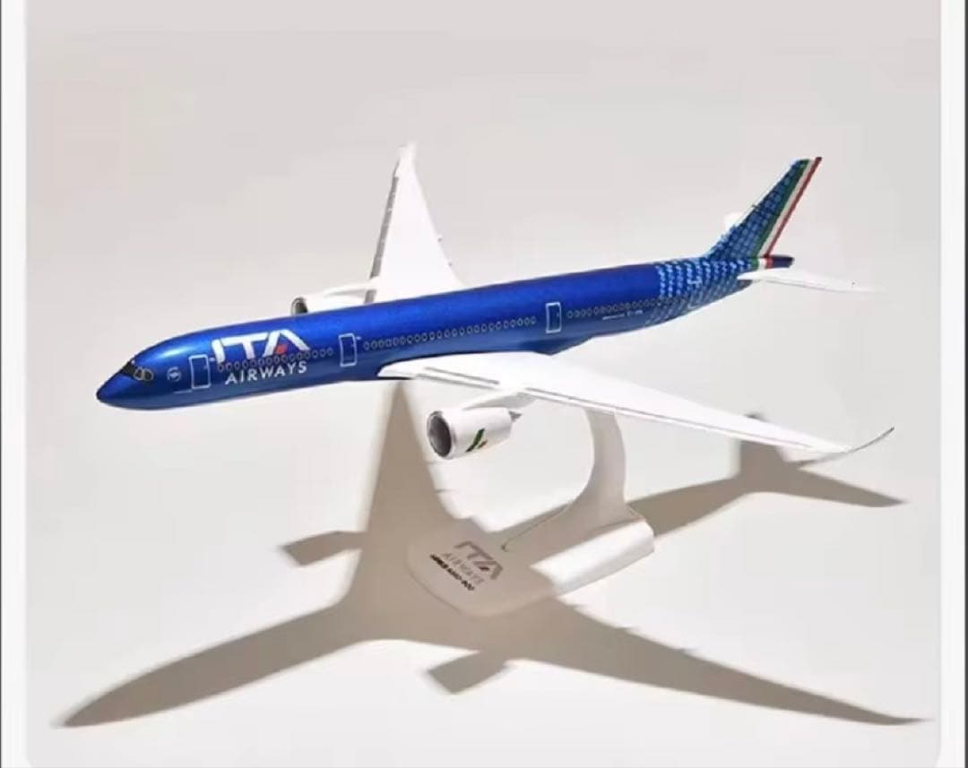 ITA Airways 1:200 エアバスA350-900 ダイキャストモデル