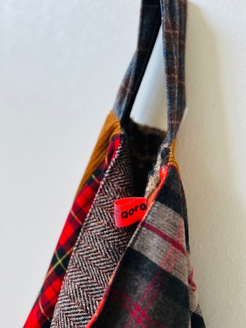 ∴●///『あったか素材もりもりリバーシブルチェッカーズBAG』