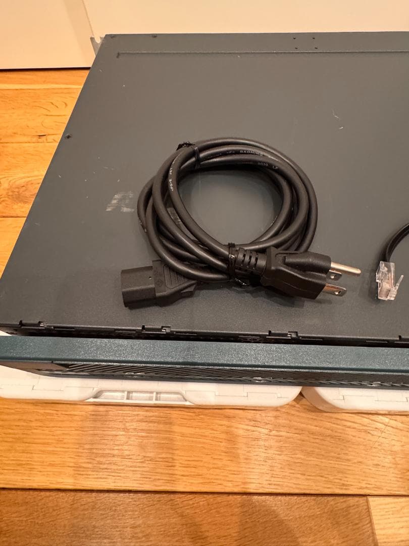 Ciscoルーター 3725 2003年製