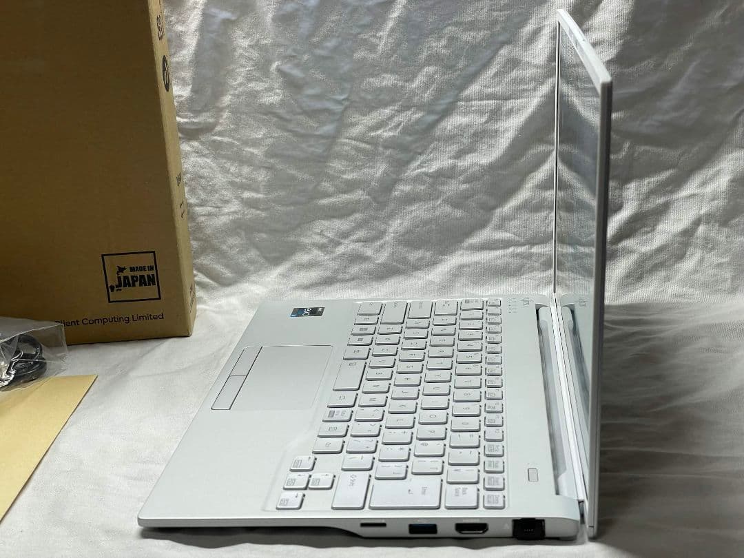 【未使用】富士通 LIFEBOOK UH93/H1 i7 Office 2021