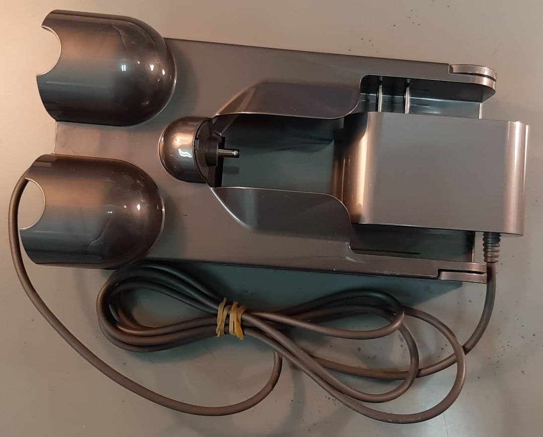 もう堪忍して値下げ◼️Dyson SV18 クリーナー 本体＋おまけ動作通電確認
