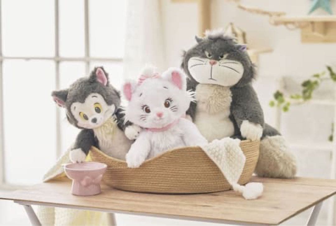 ルシファーぬいぐるみディズニーストア2024CAT DAY