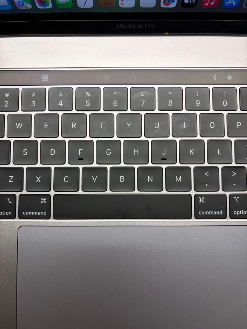 2018年MacBook Pro15インチ2.4 GHz i9 32GB RAM