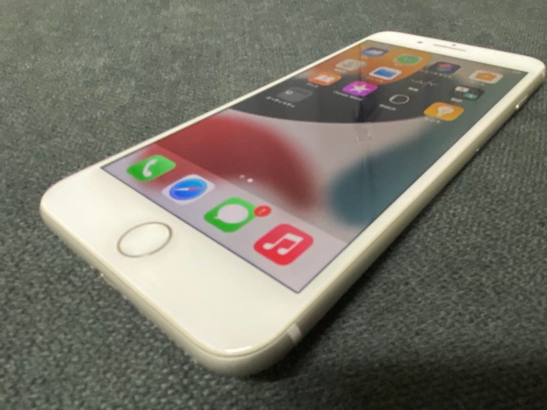 美品 iPhone 8Plus 64GB SIMフリー バッテリ最大容量100%