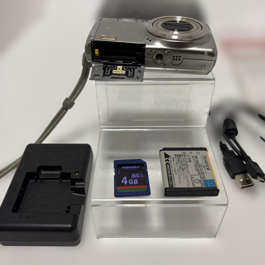 【動作品】FUJIFILM F70 EXR コンパクトデジタルカメラ