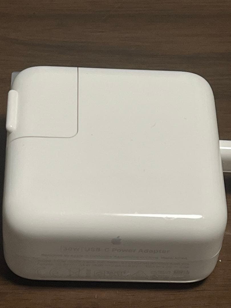 MacBook Air M3チップ メモリ8GB/SSD256GB 13インチ