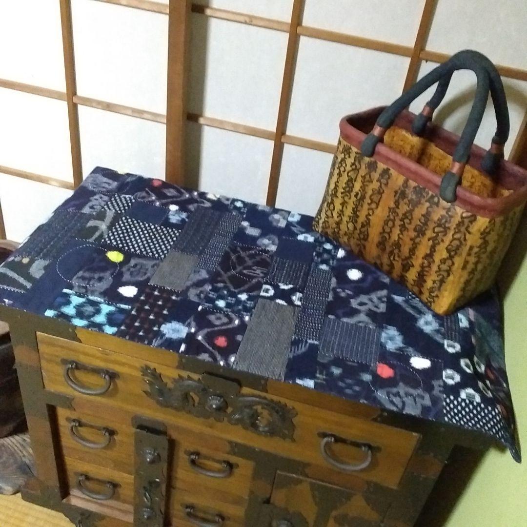 【お値下げ中！】古布　絣のパッチワーク◆リバーシブル◆フリークロス