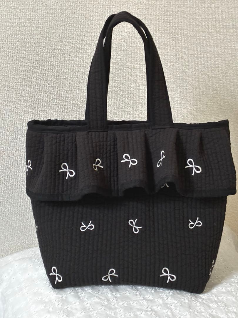 nene　フリルトート・巾着トート