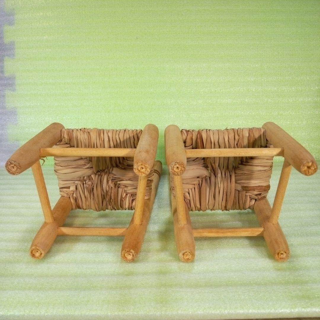 木製　 ミニチュア椅子　2脚セット　ドールチェア　人形用の椅子　小さい椅子　置物
