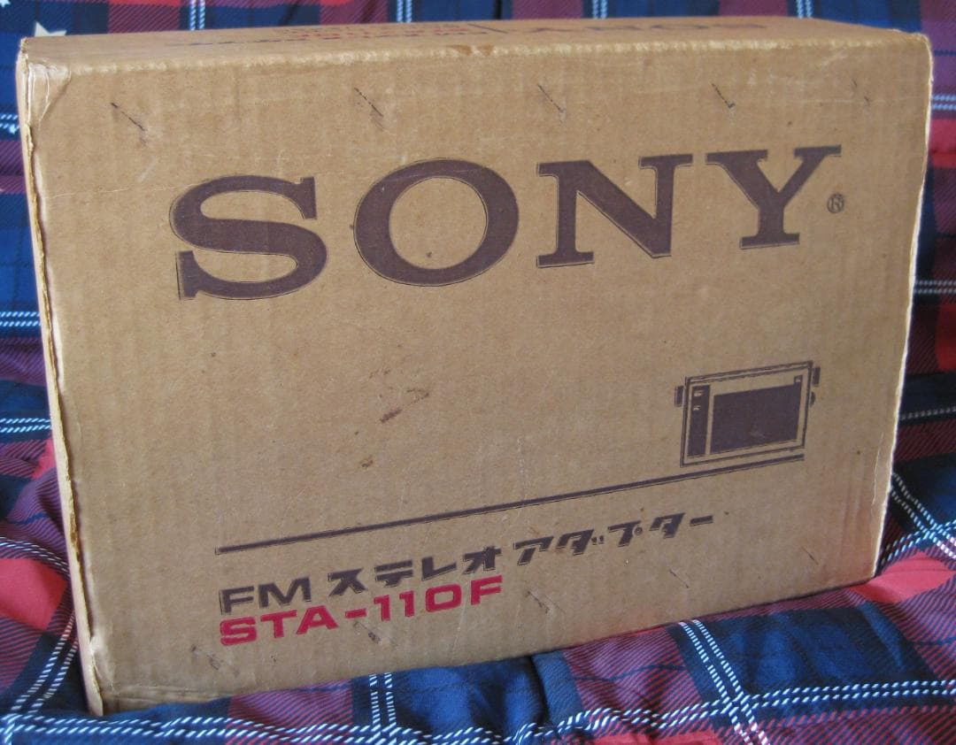 SONY ICF-1100【ラジオ THE-11 】と ステレオアダプターの一式