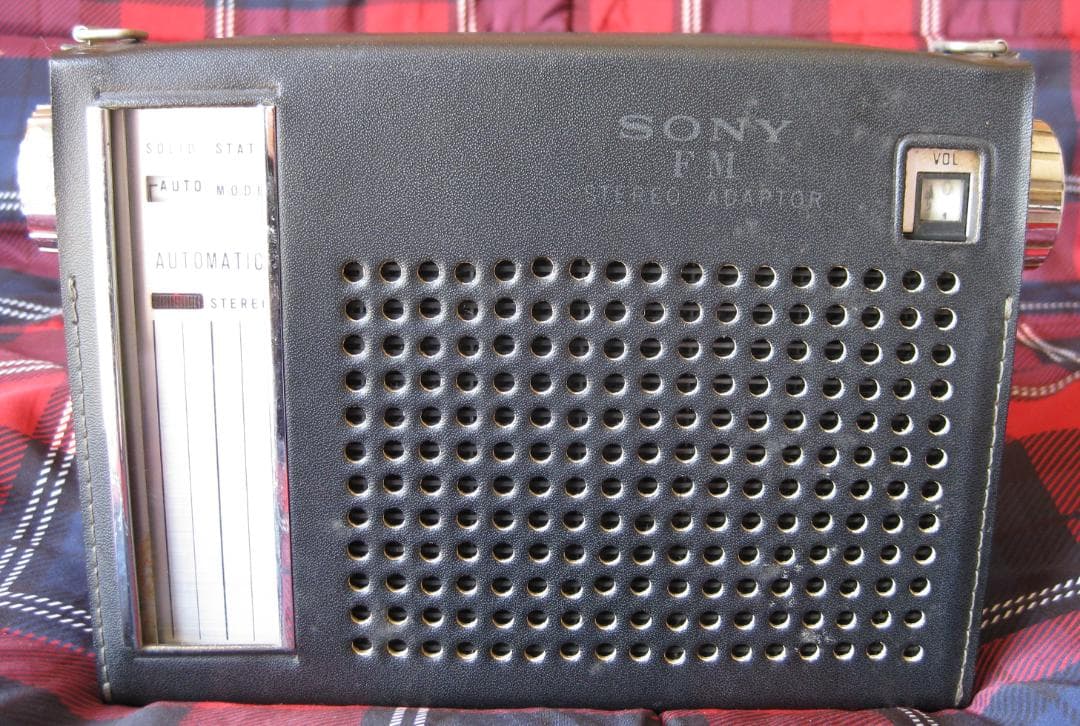 SONY ICF-1100【ラジオ THE-11 】と ステレオアダプターの一式