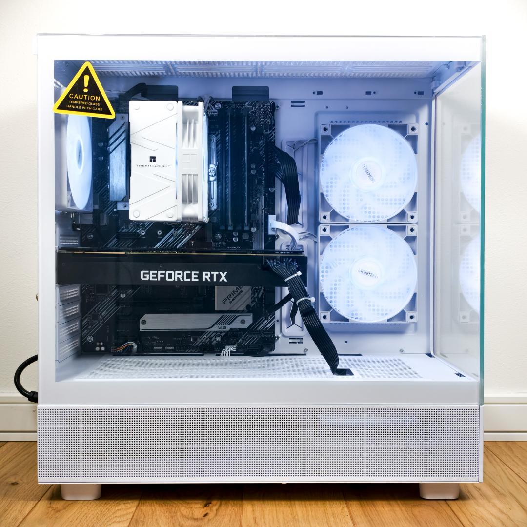 白ゲーミングPC RTX2070SUPER i7-10700 新品ケース
