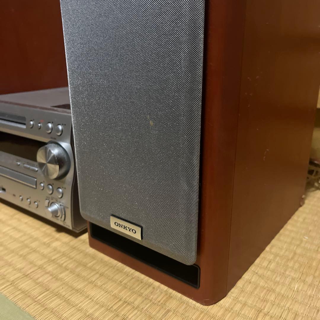 ONKYO ミニコンポ／CD MD アンプスピーカーラジオチューナ-ステレオ