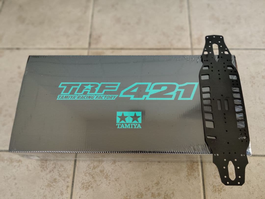 （新品未開封）タミヤTRF421キット＋（中古）TRF421アルミロアデッキ