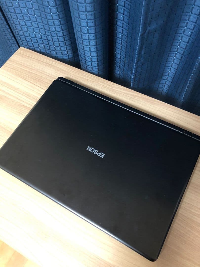 Epson Endeavor Core i5 - 10210U ノートPC