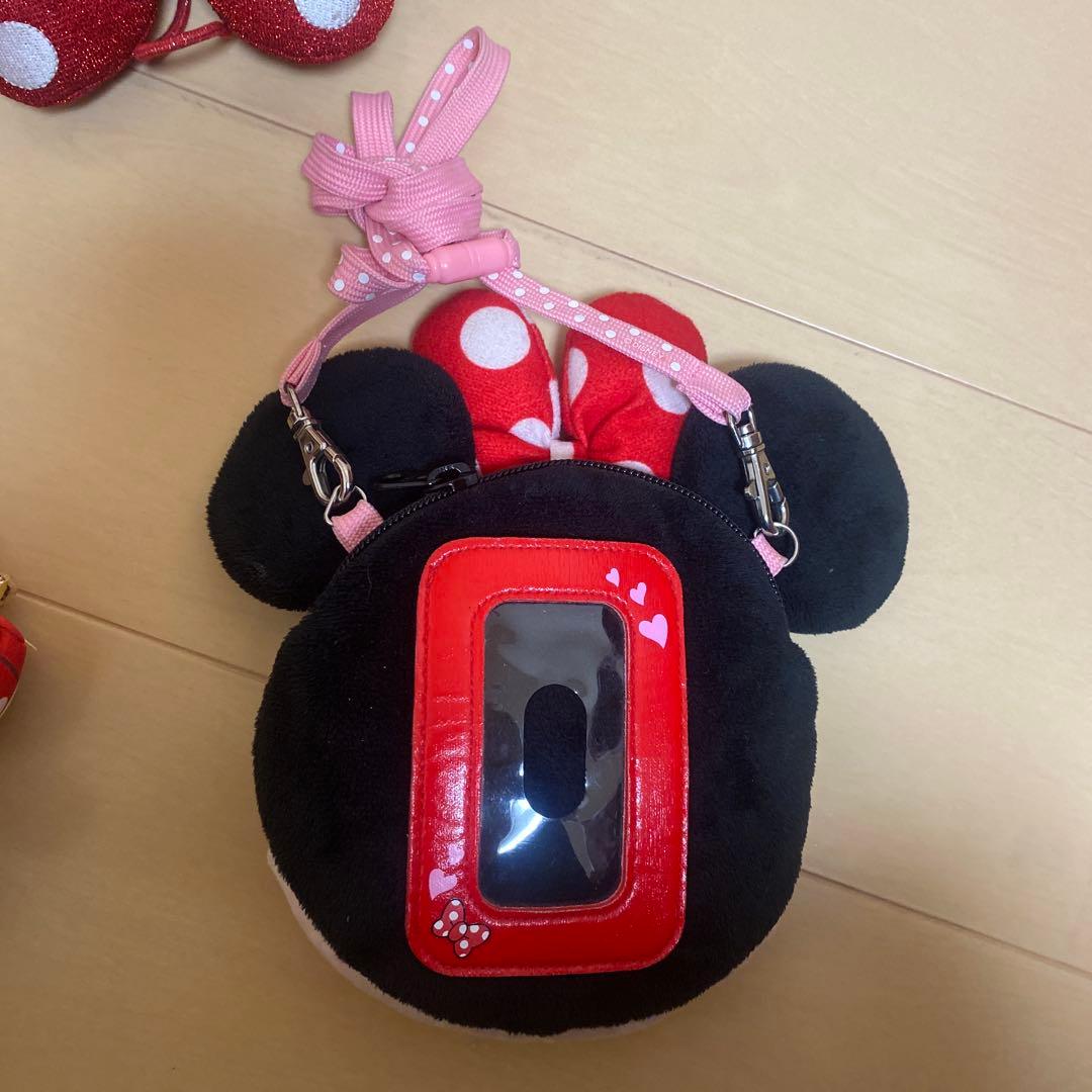 ディズニー　ミニー　ぬいぐるみバッジ　ポシェット　スクバ　ヘアゴム
