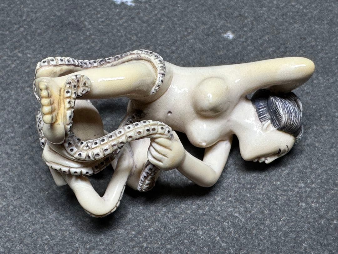 極上　春画　根付　印籠　天然素材　アンティーク　骨董　飾り物　古美術品　 置物