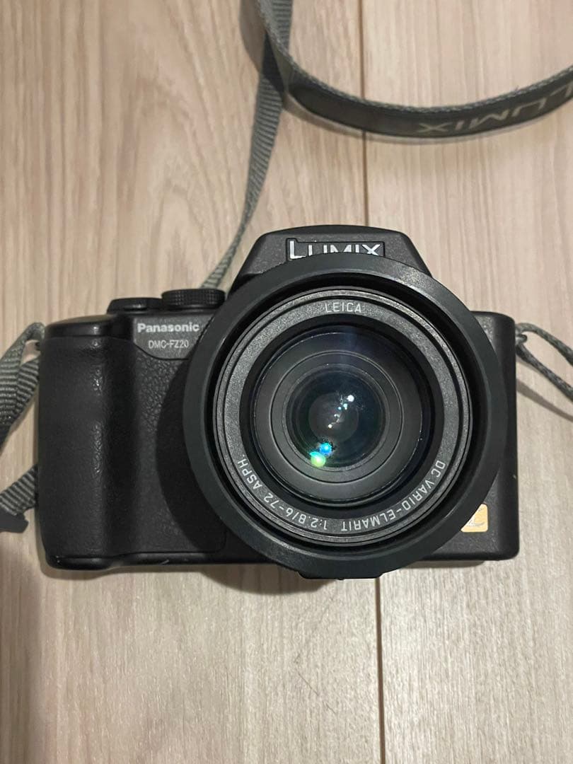 Panasonic DMC-FZ7 コンパクトデジタルカメラ