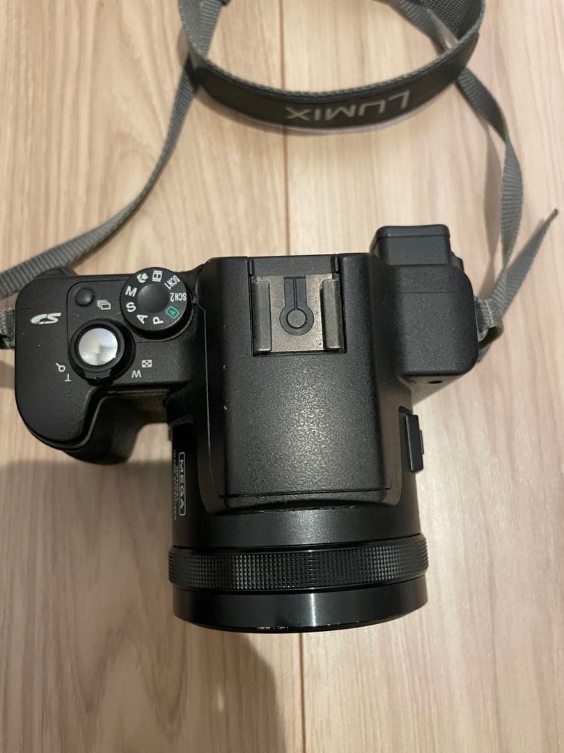 Panasonic DMC-FZ7 コンパクトデジタルカメラ