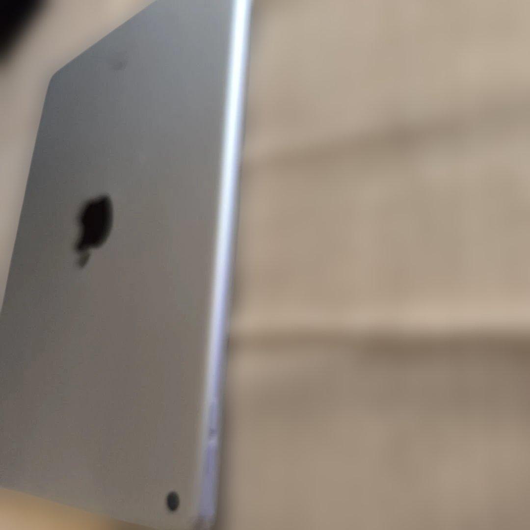 iPad Air第3世代/64GBWi-Fi＋Cellularモデル