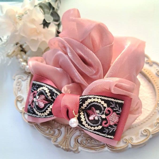 紅茶様お取引中⭐3454⭐❣️大人可愛い春夏アクセ❣️オリジナル✴インド刺繍