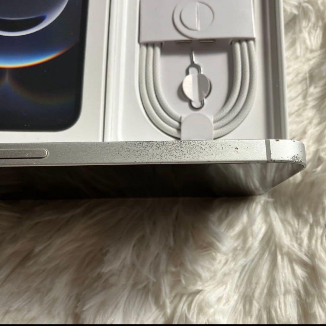 【完動品】iPhone 16e 256GB SIMフリー 【すぐ発送】