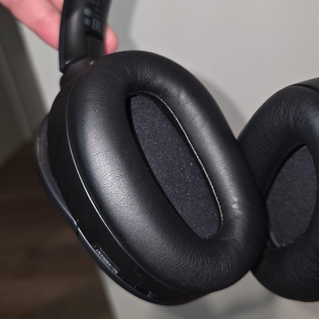 SONY ワイヤレスヘッドホン WH-1000XM2