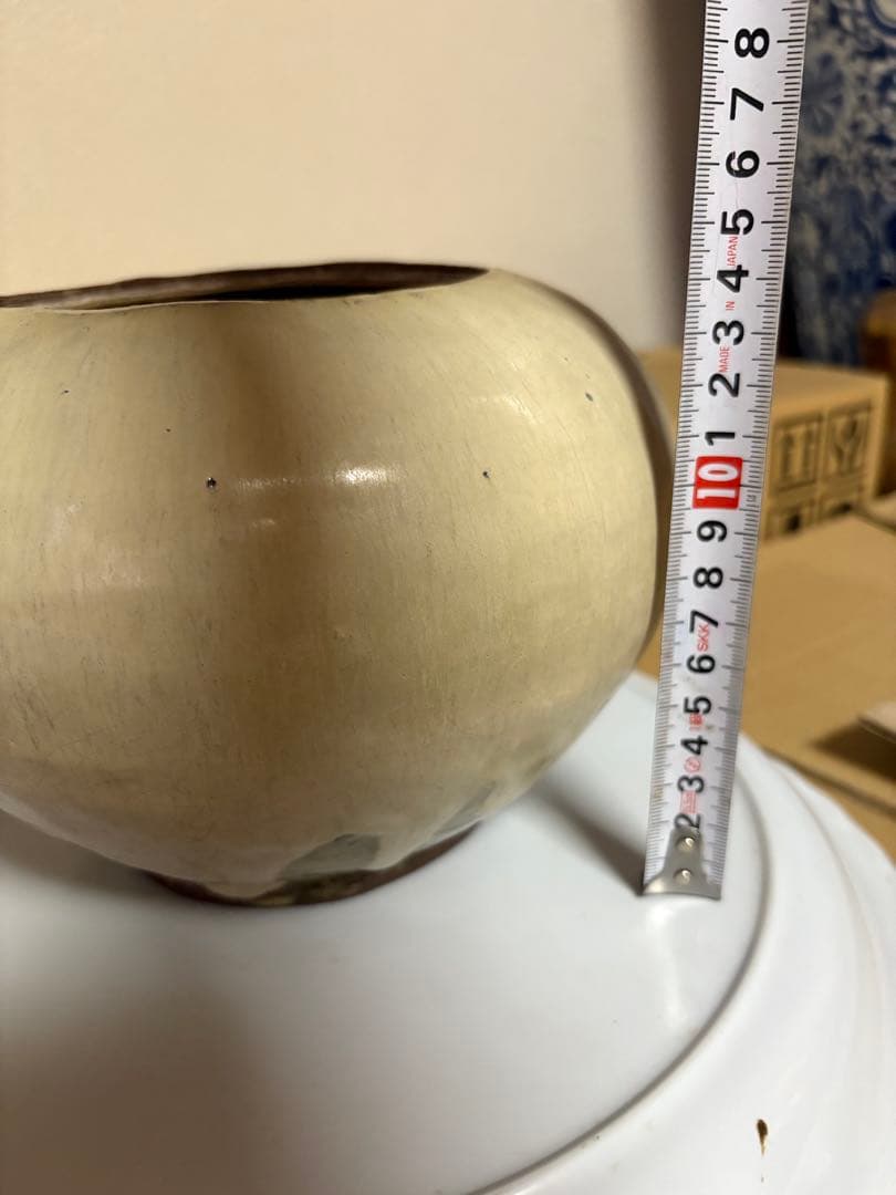 蓋付き入れ物　置物