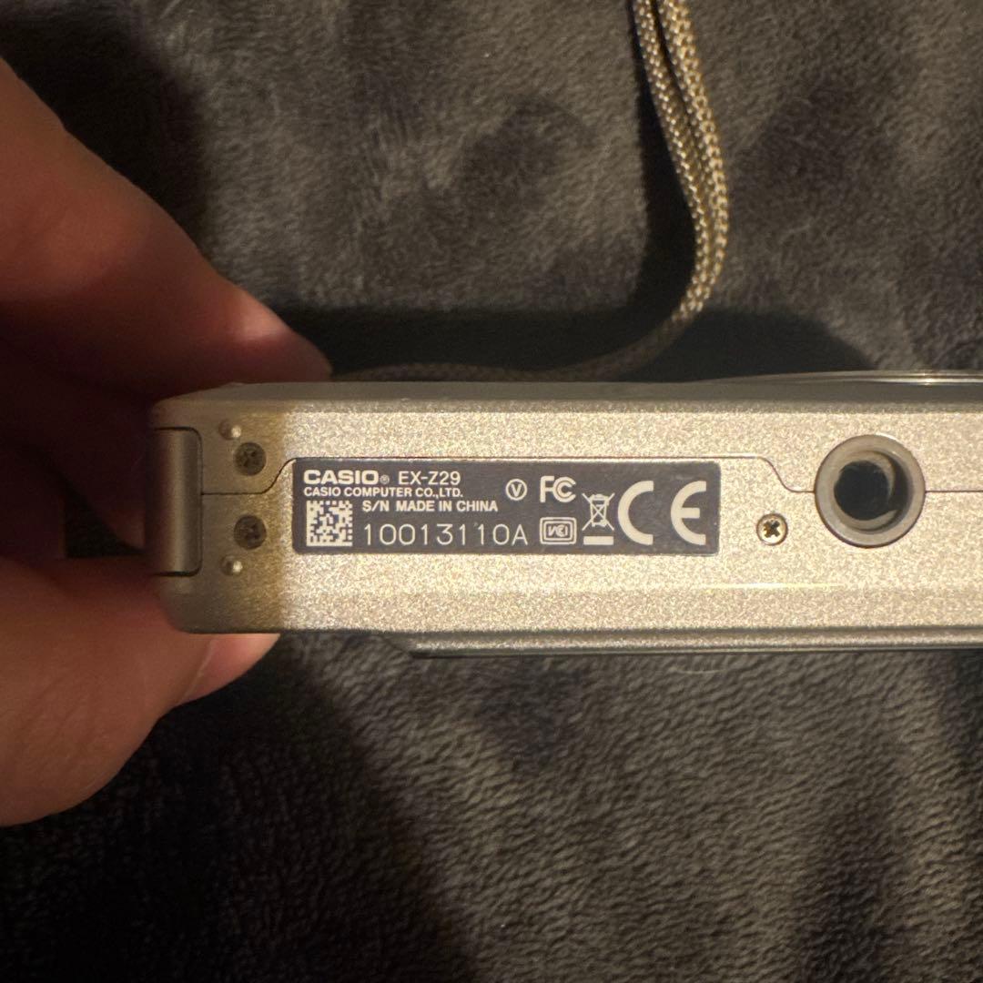 CASIO EX-Z29 コンパクトデジタルカメラ