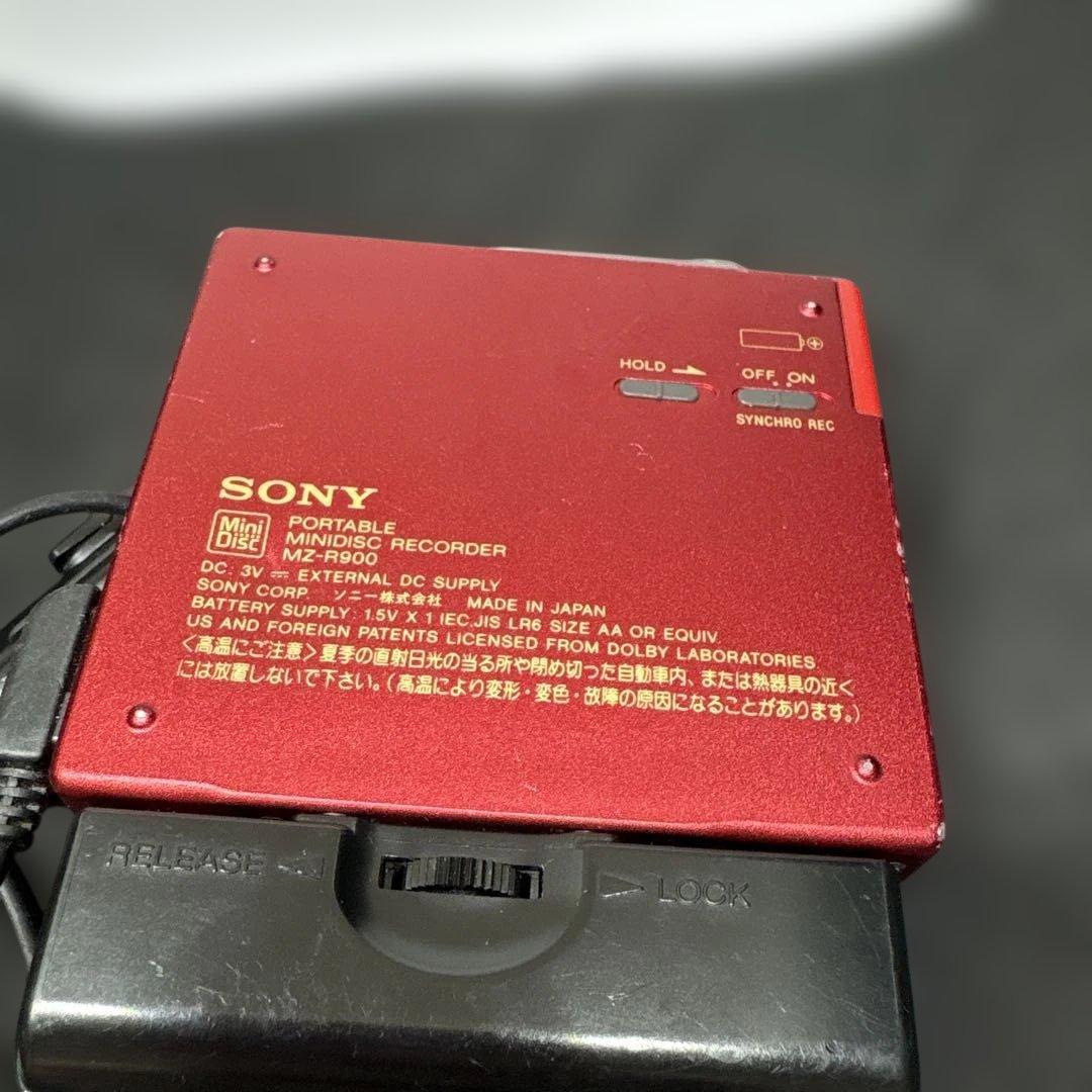 SONY　MDLP対応　ポータブルMDウォークマンMZ-R900