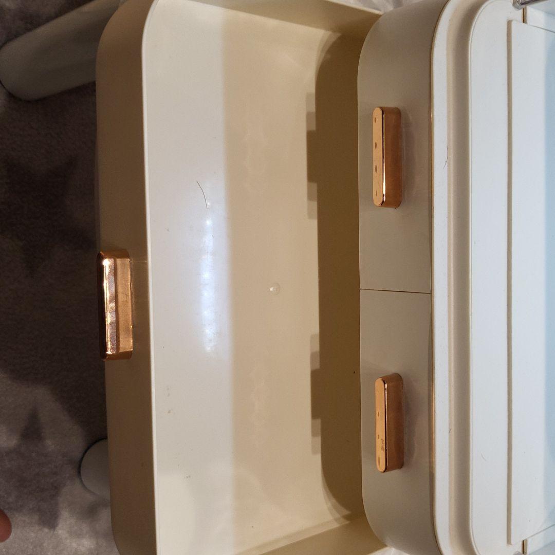 化粧品 ドレッサー