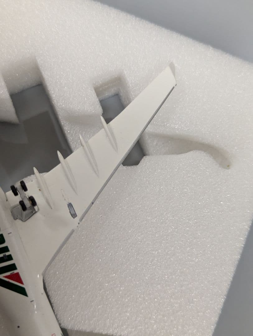 1:400 アリタリア航空 AIRBUS　A330-200