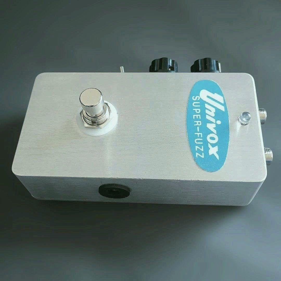 Univox Super-Fuzz コンパクトなハンドメイドクローン FY-6