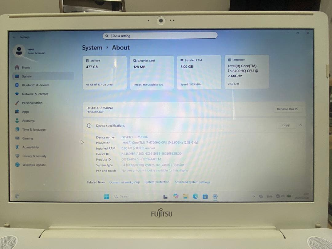 FUJITSU Windows 11  ノートパソコン ホワイト