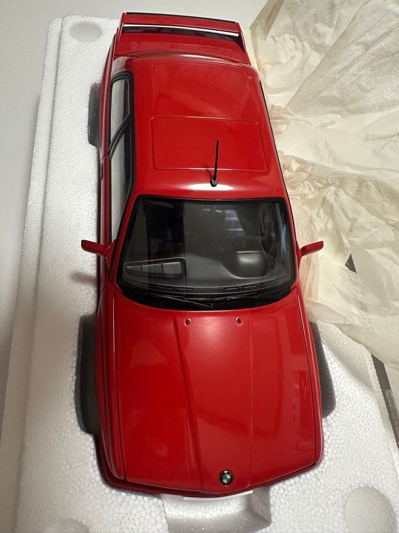 AUTOart製BMWM3SPORT evolution 1/18 赤