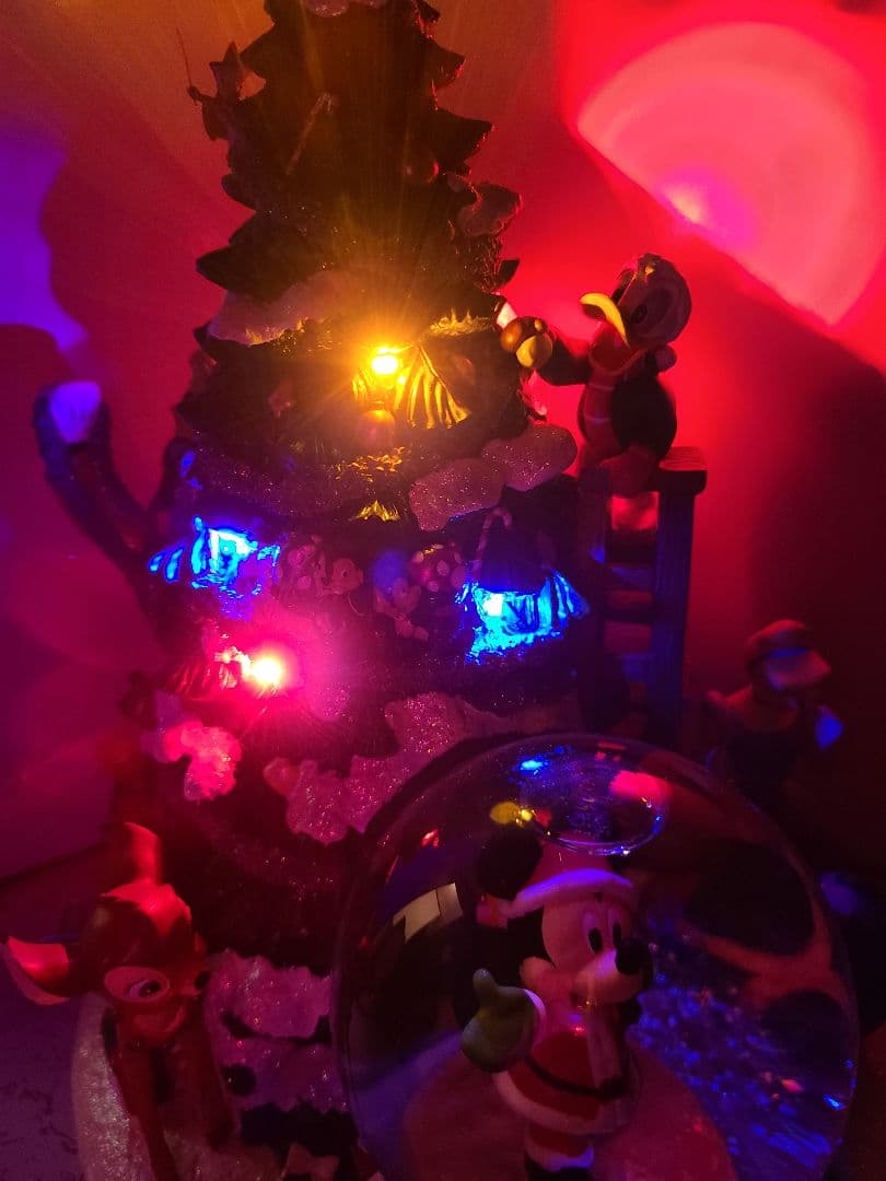 ディズニー　クリスマス　スノードーム　スノーグローブ