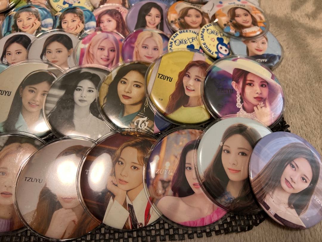 TWICE トゥワイス TZUYU ツウィ 缶バッチ 84個セット バラ売り△